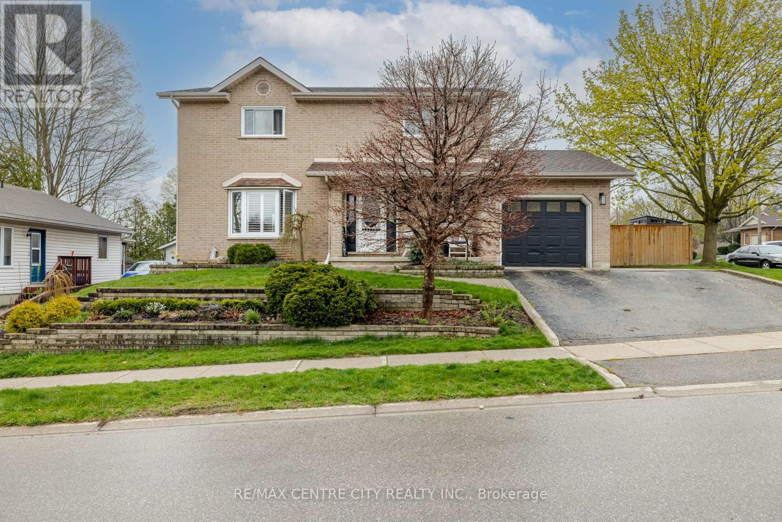 10 DANIEL STREET, Ingersoll (Ingersoll - South)