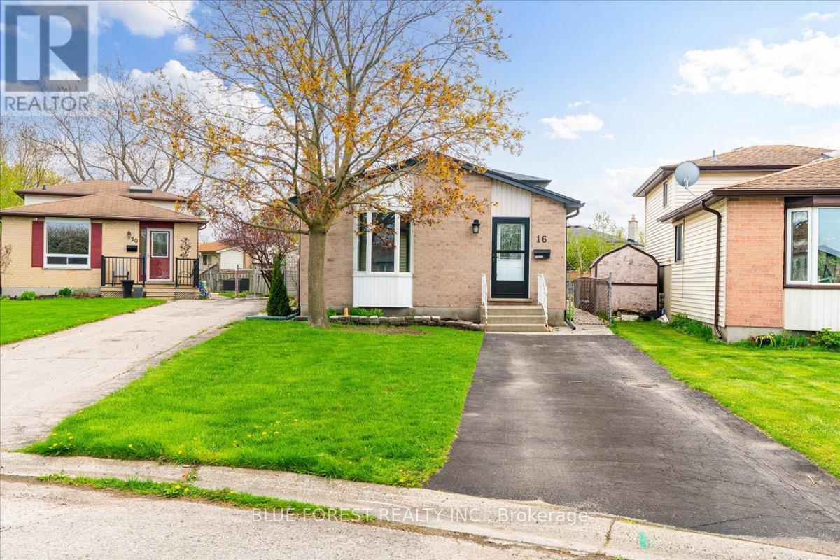 16 SUNDRIDGE COURT, London South (South T)