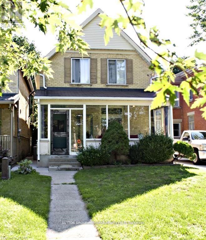 681 COLBORNE STREET, London East (East F)