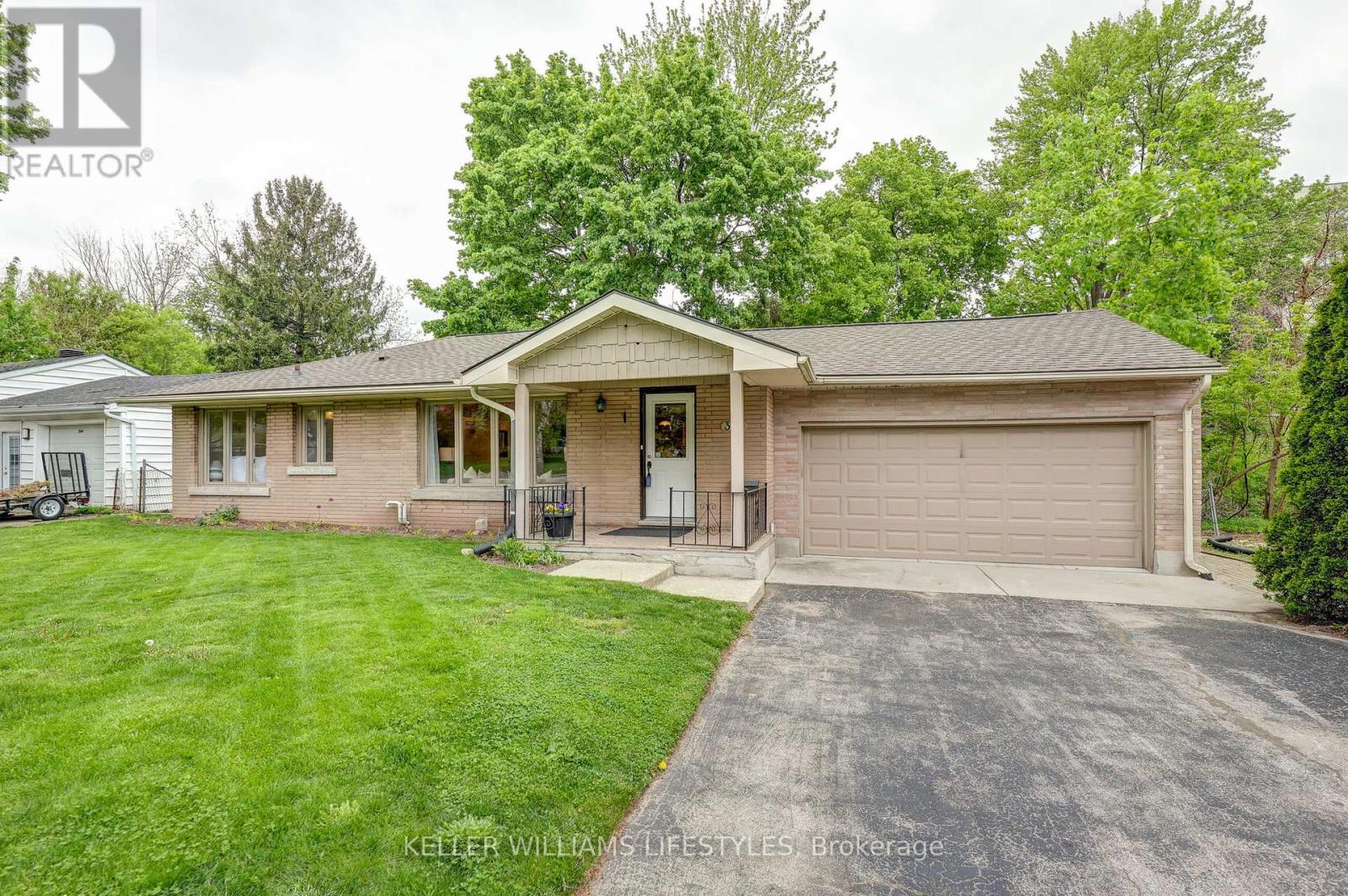 346 GLENROSE DRIVE, London South (South B)