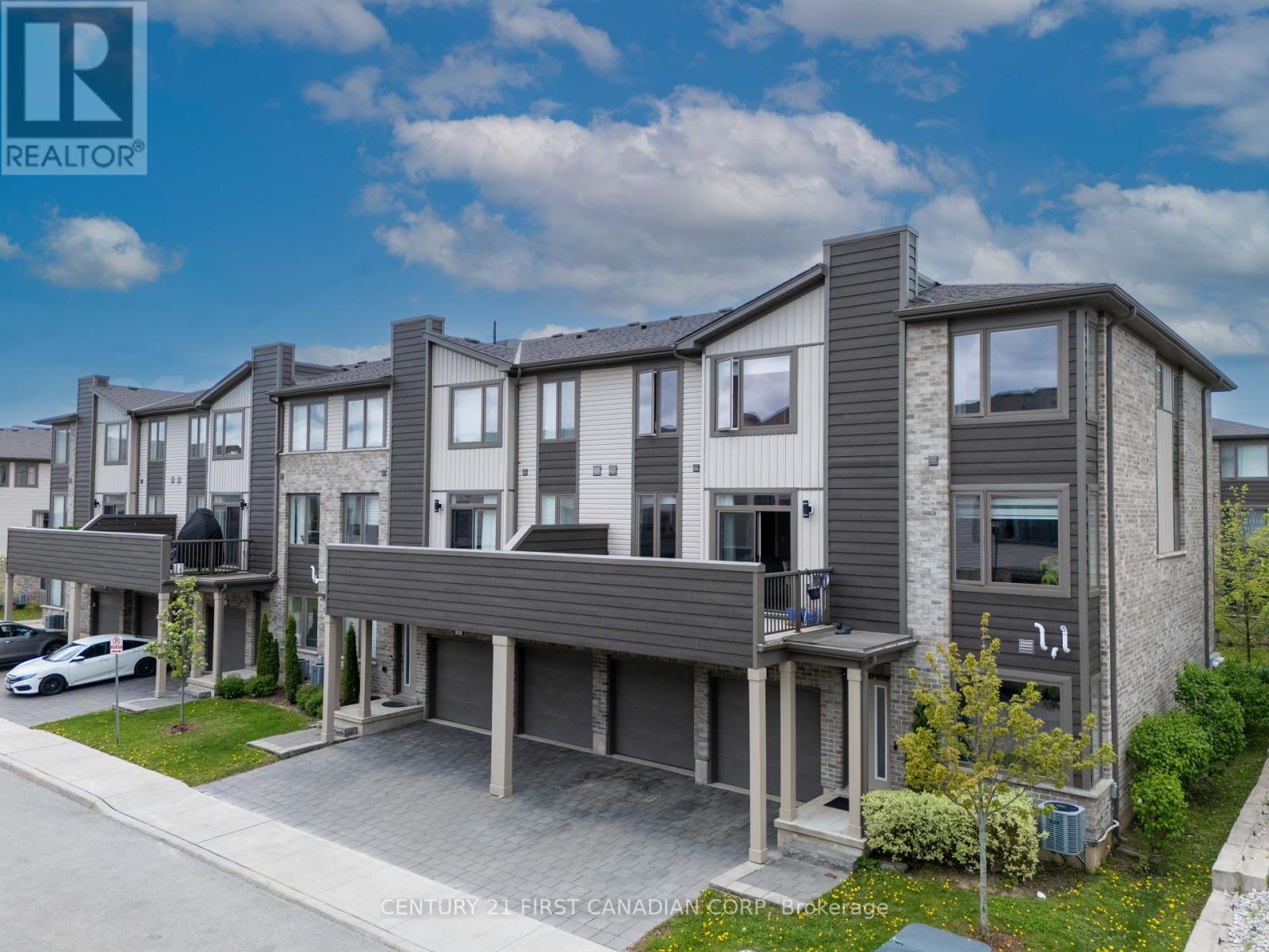 25 - 2070 MEADOWGATE BOULEVARD, London South (South U)