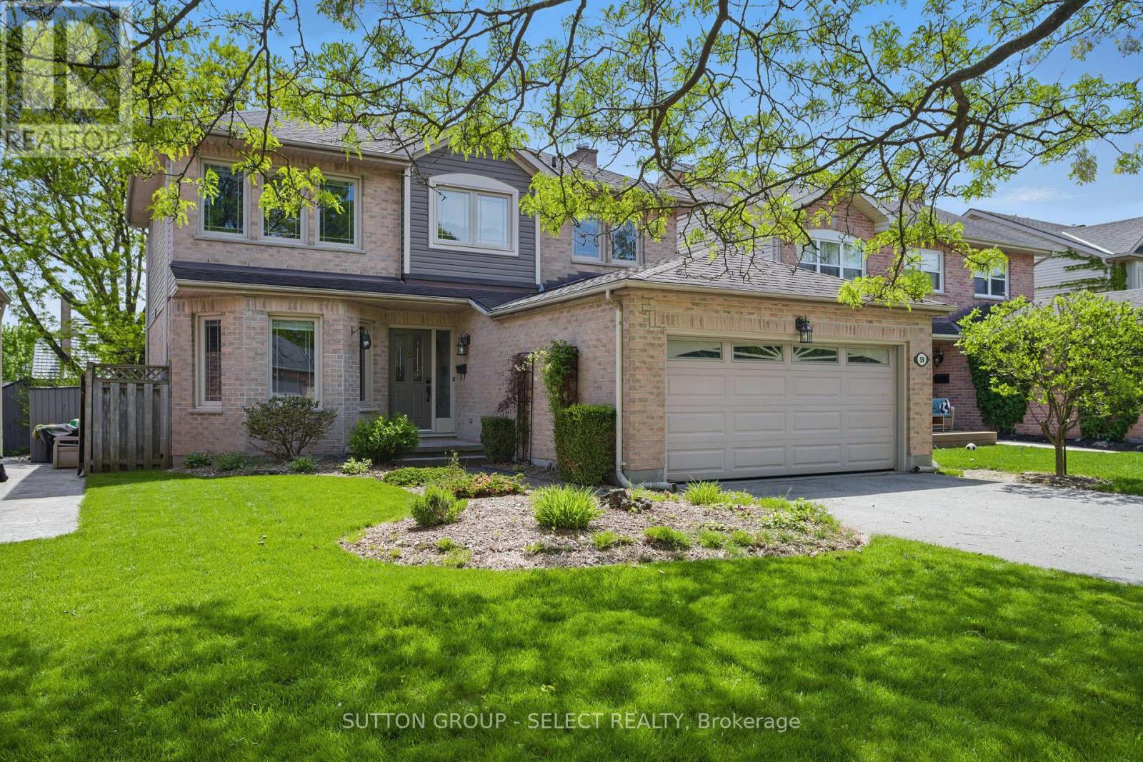 59 LAUREL CRESCENT, London North (North M)