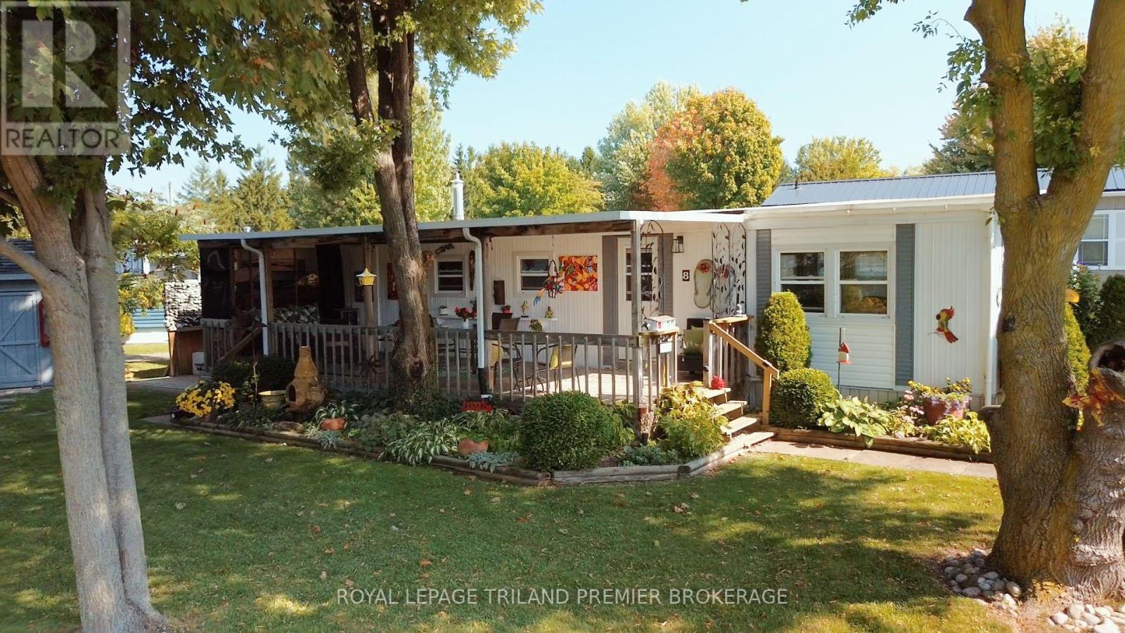 8 - 72931 BLUEWATER, R.R.No.2 HIGHWAY, Bluewater (Hay)