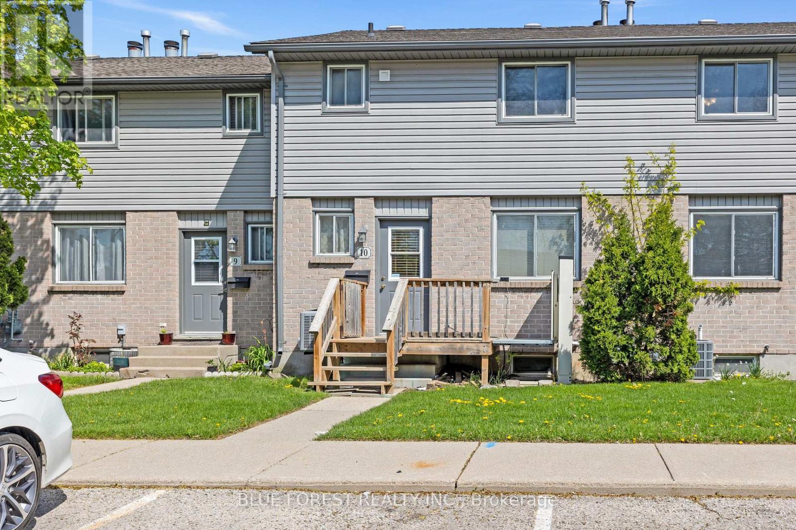 10 - 490 THIRD STREET, London East (East H)