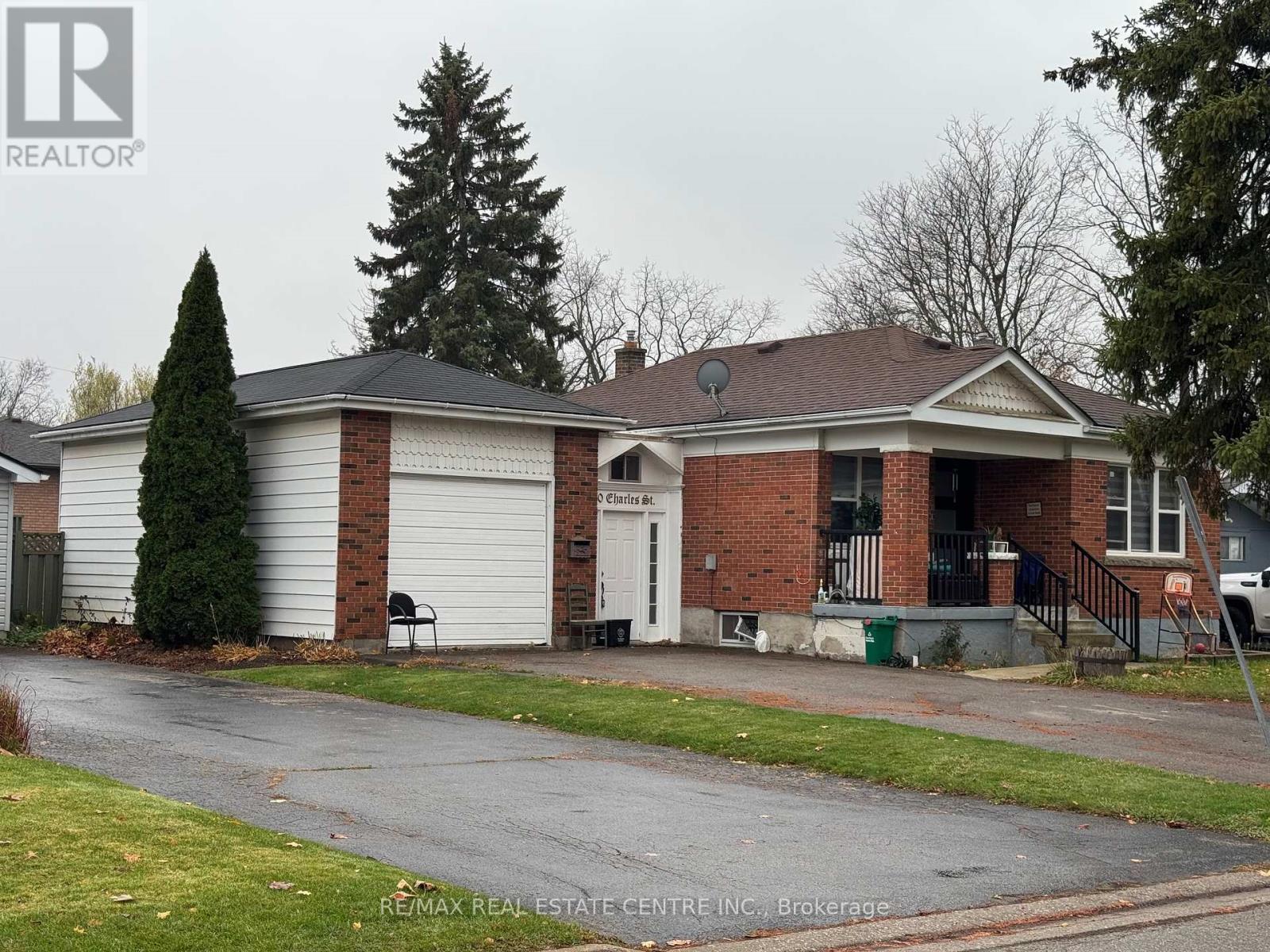 20 CHARLES STREET, Brantford