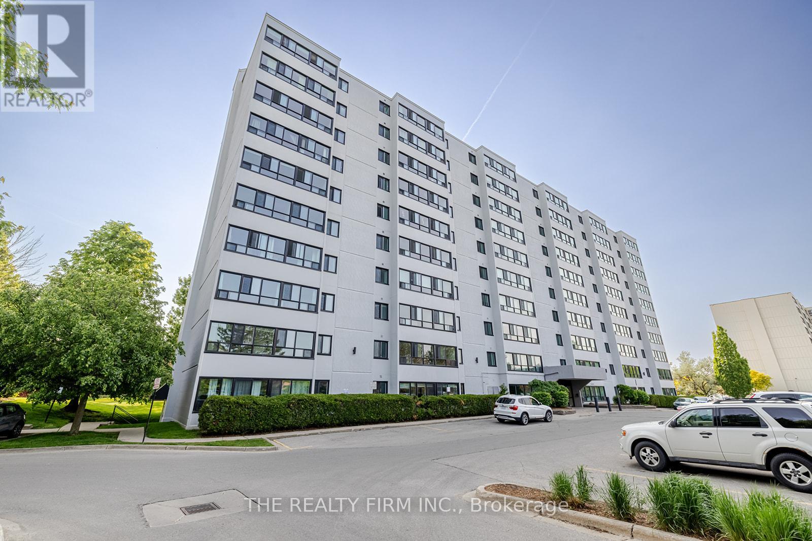 301 - 600 GRENFELL DRIVE, London North (North C)