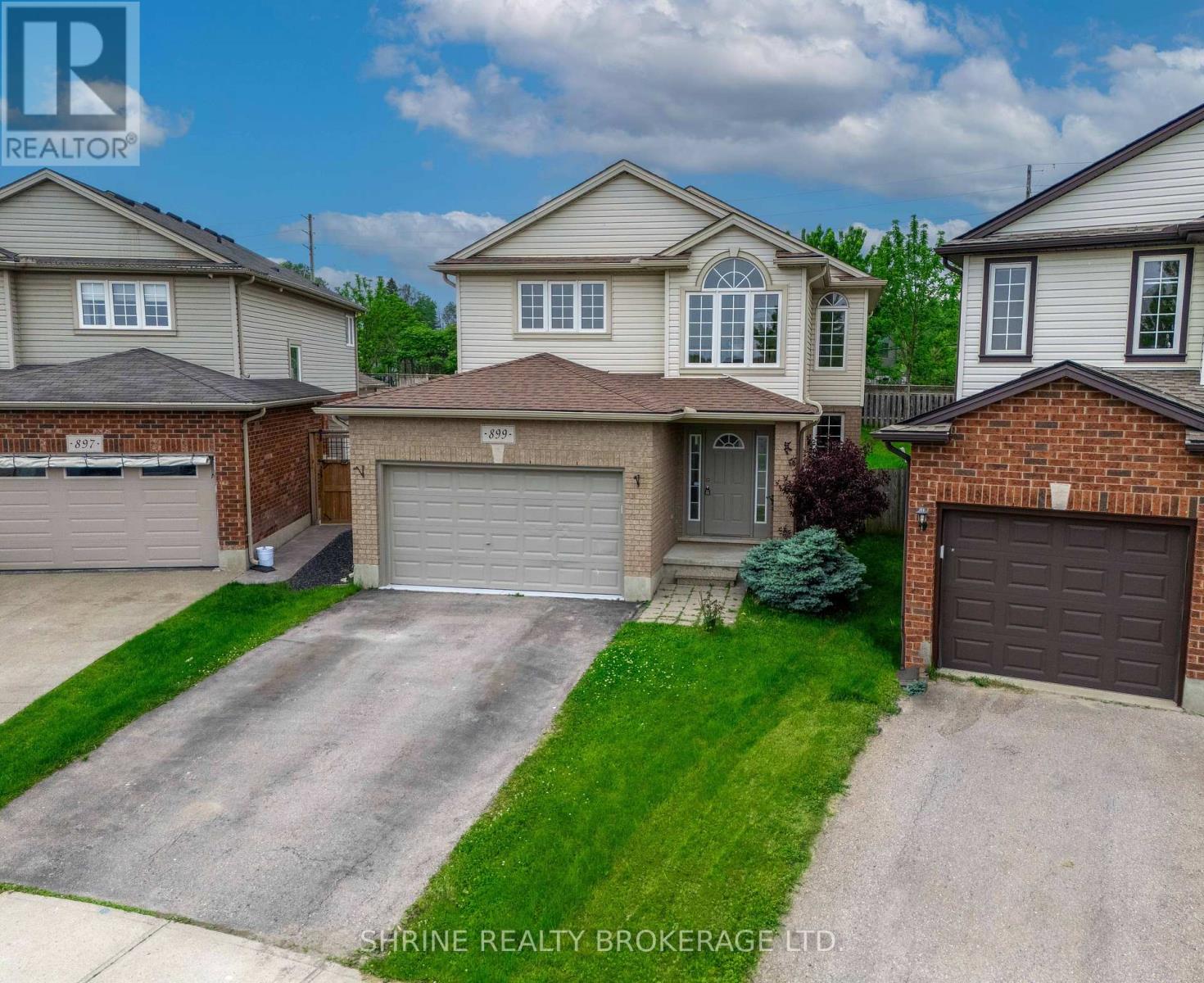 899 BRADSHAW CRESCENT, London North (North C)