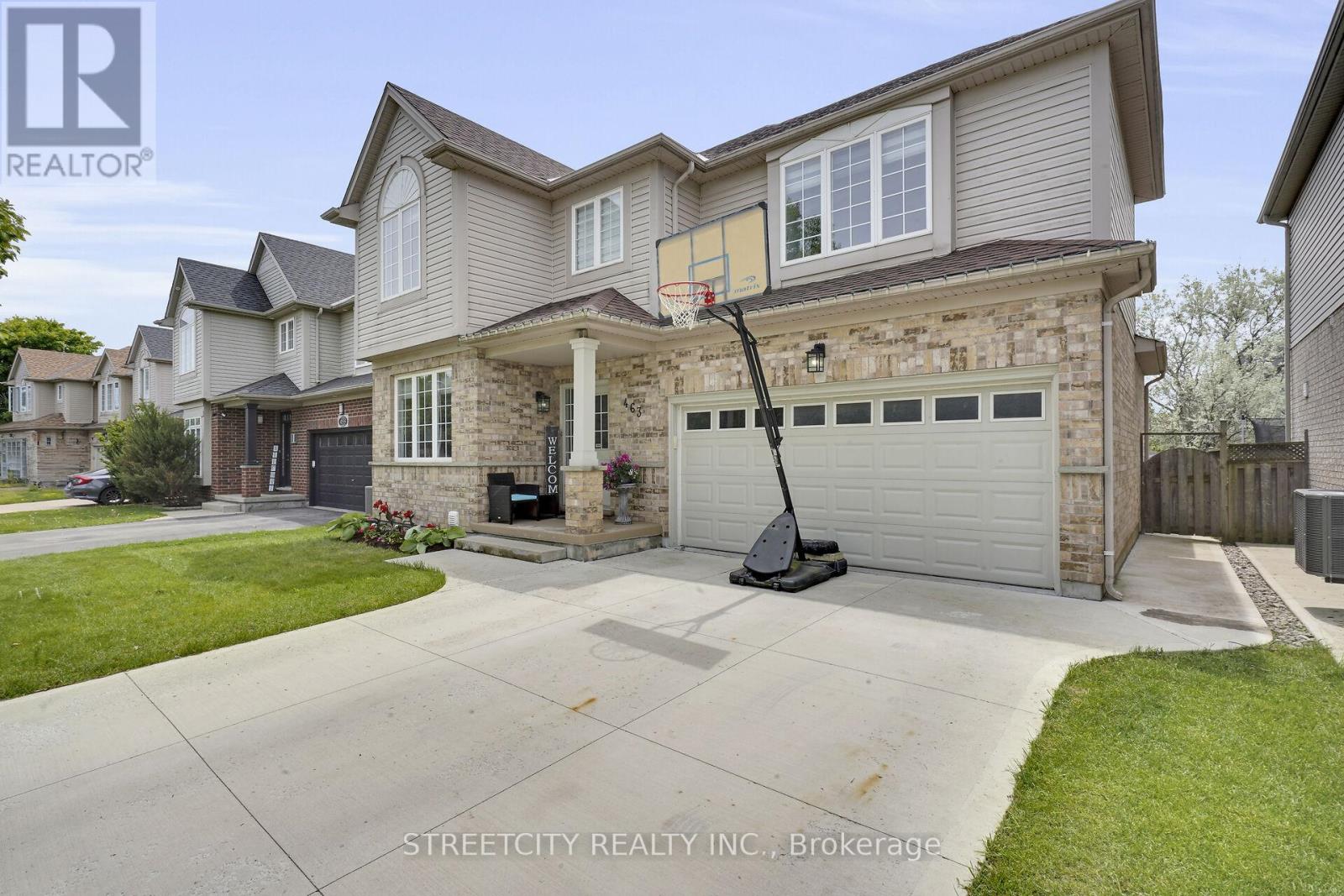 463 SOUTH LEAKSDALE CIRCLE, London South (South U)