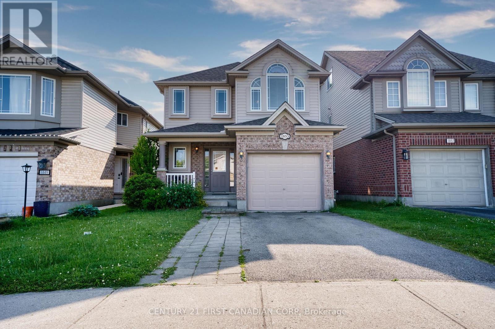 1853 ROLLINGACRES DRIVE, London North (North C)