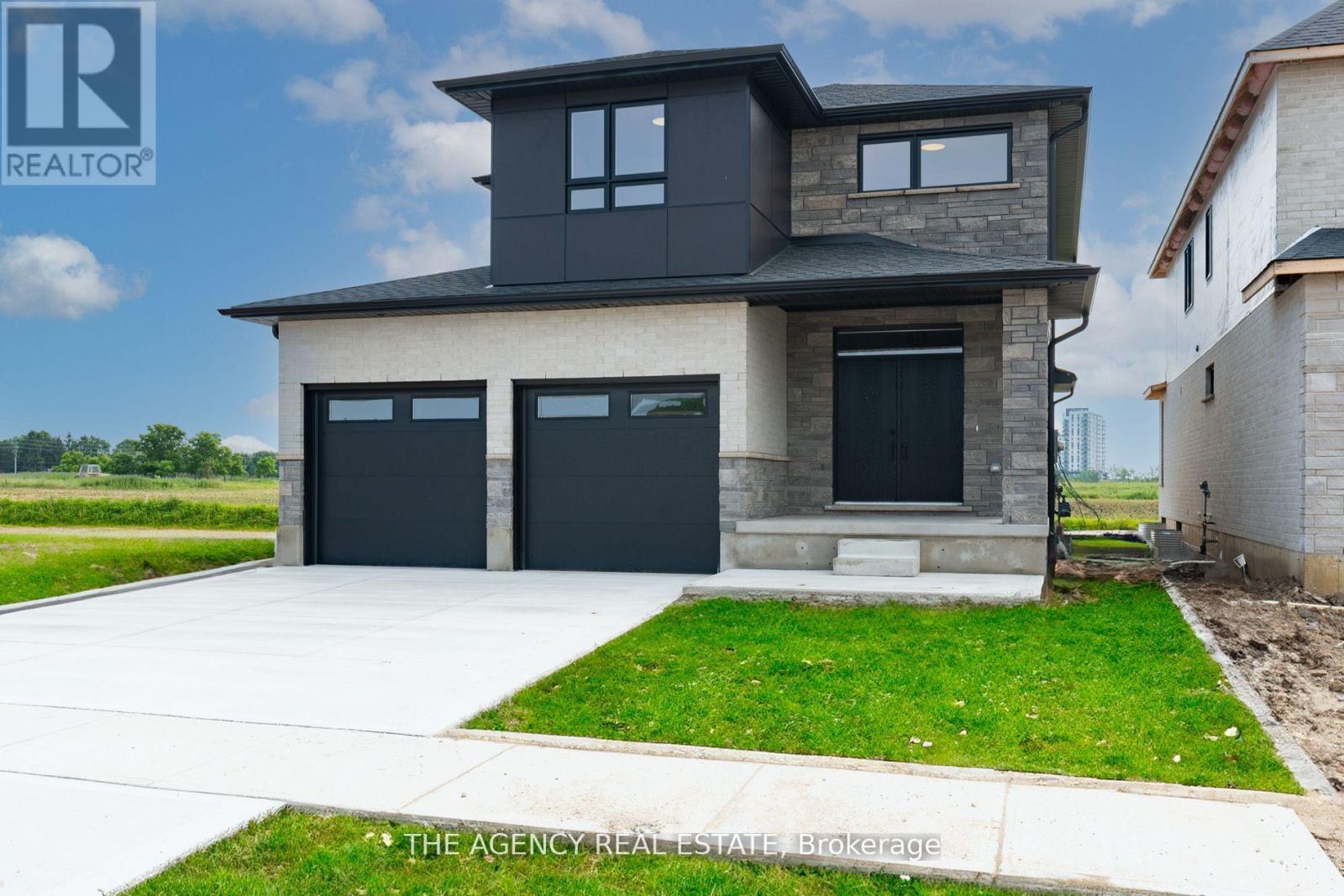 3152 REGIMENT ROAD W, London South (South V)