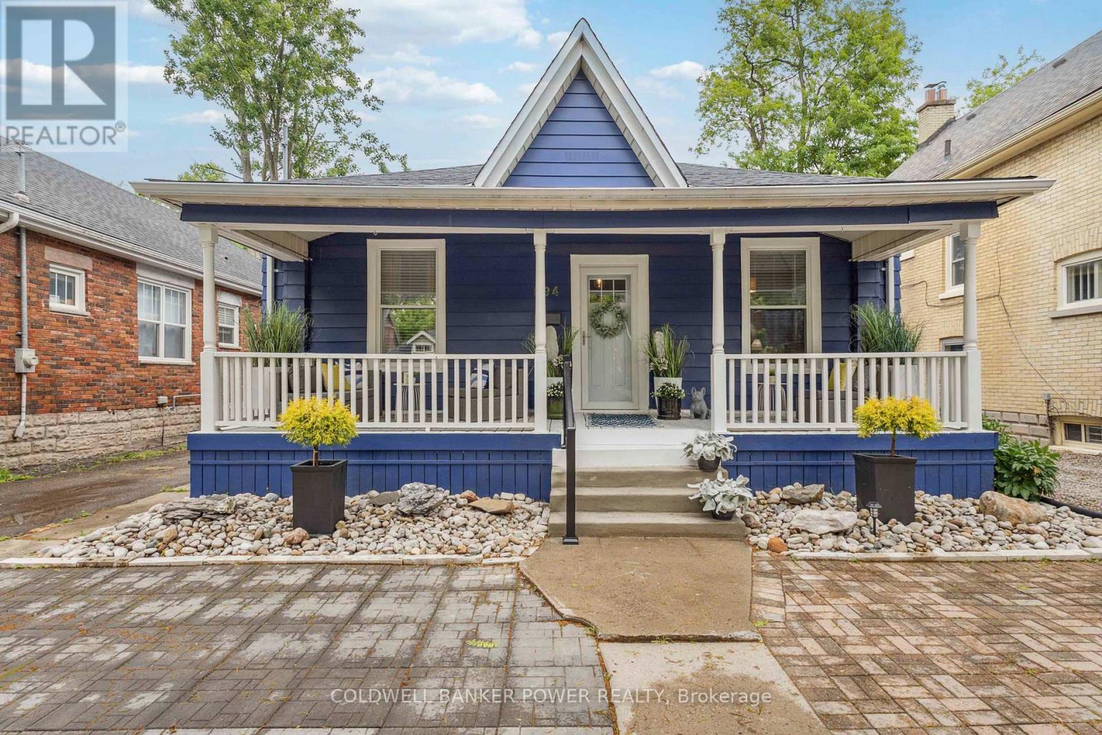 594 ROSEDALE STREET, London East (East F)