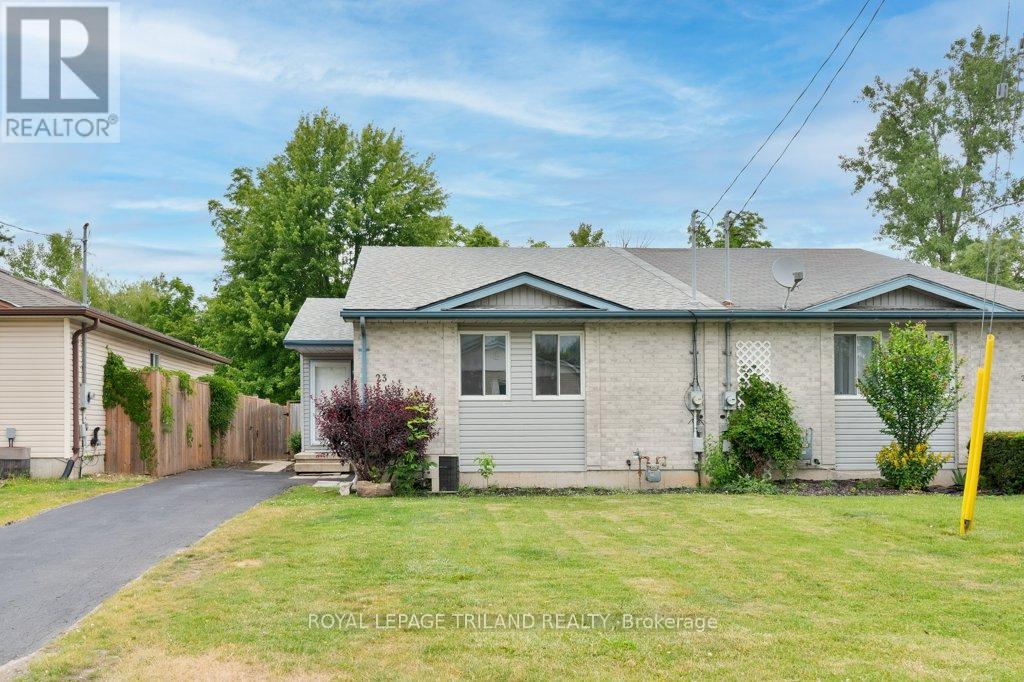 23 STEELE STREET, St. Thomas