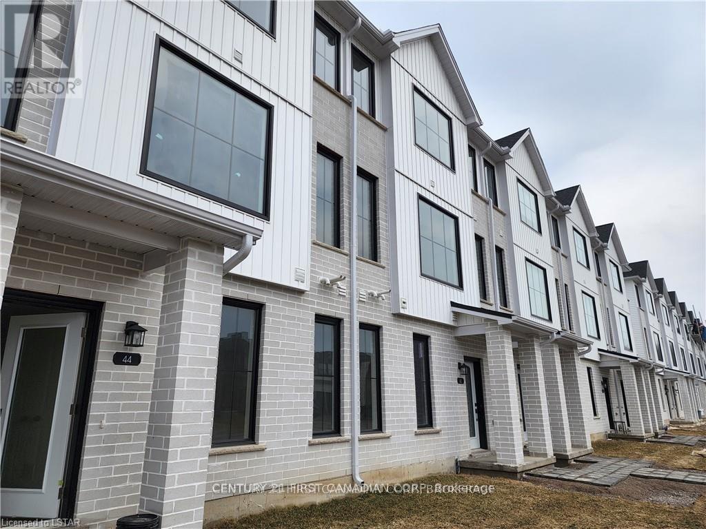 44 - 1781 HENRICA AVENUE, London North (North S)