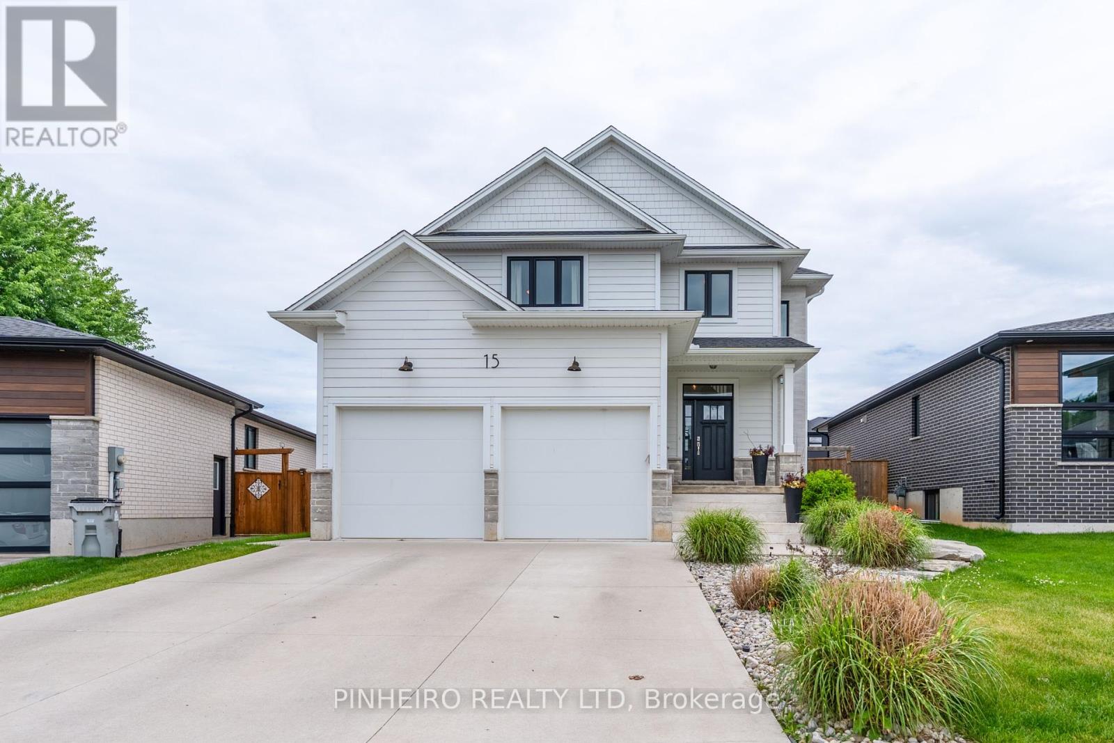 15 KEMP CRESCENT, Strathroy-Caradoc (NE)