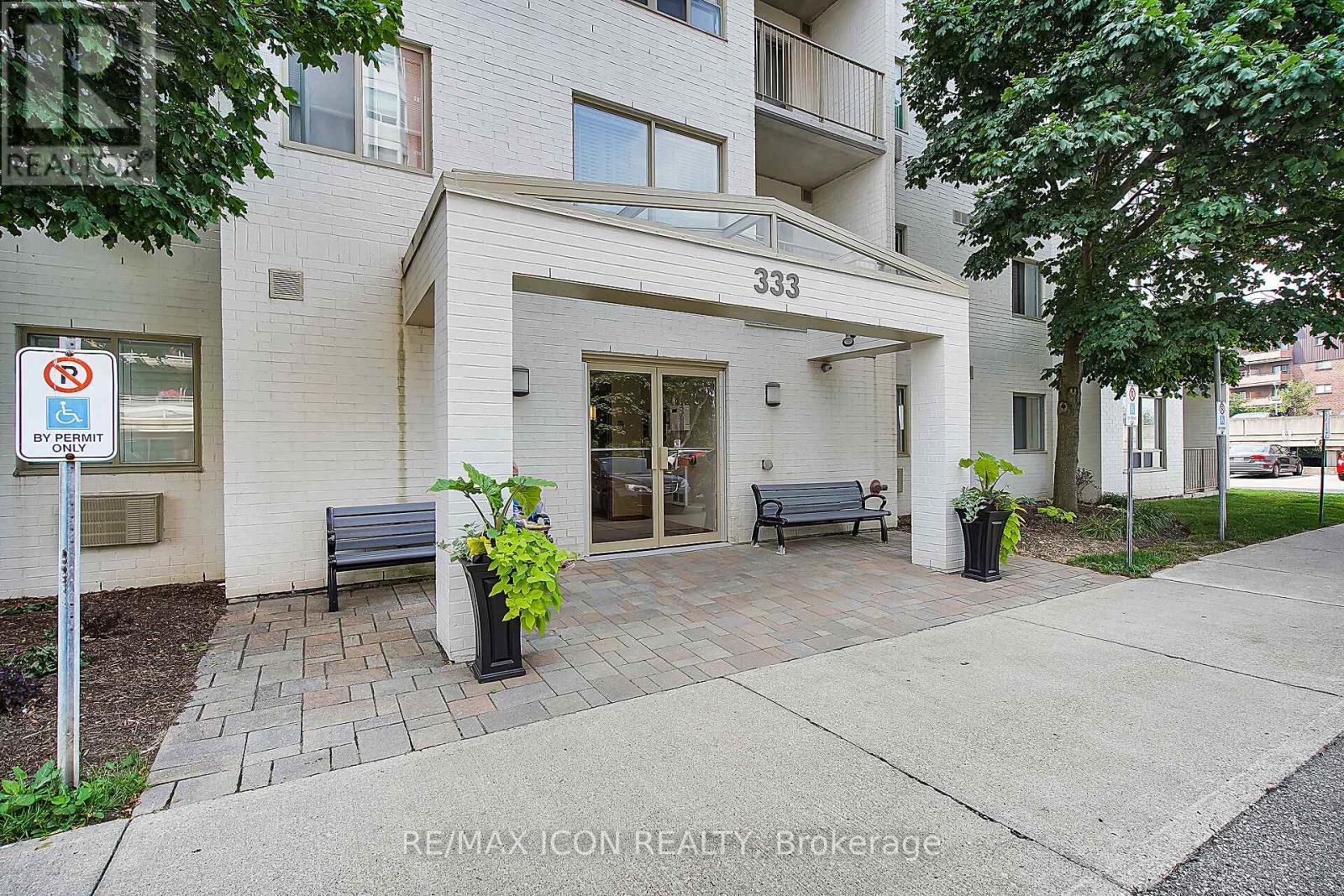 706 - 333 COMMISSIONERS ROAD W, London South (South D)