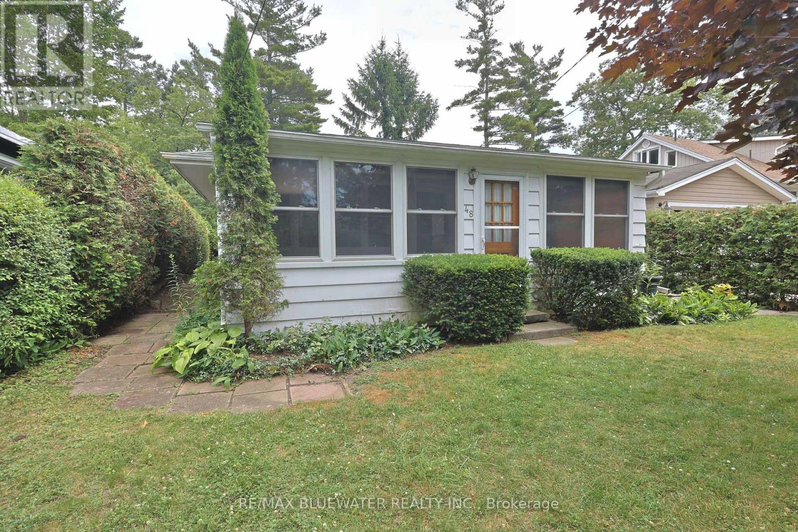 48 HILL STREET, Lambton Shores (Grand Bend)