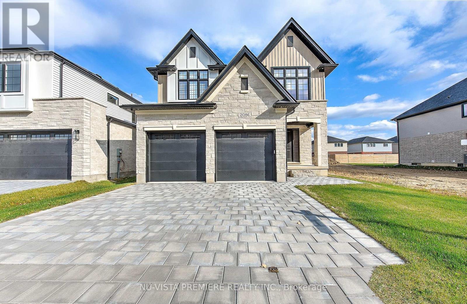 2086 SADDLEROCK AVENUE, London North (North S)