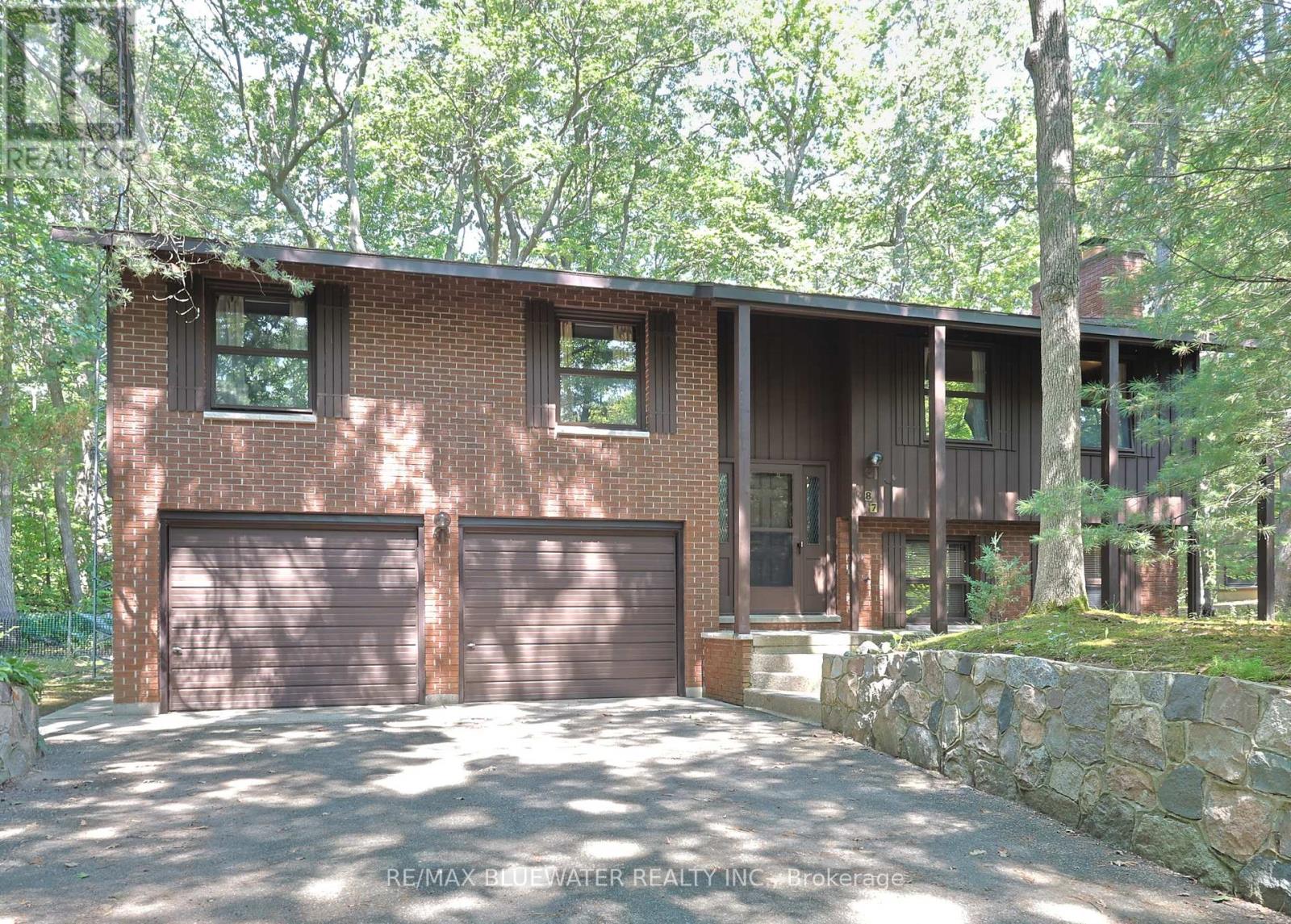 10346 PINES PARKWAY, Lambton Shores (Grand Bend)