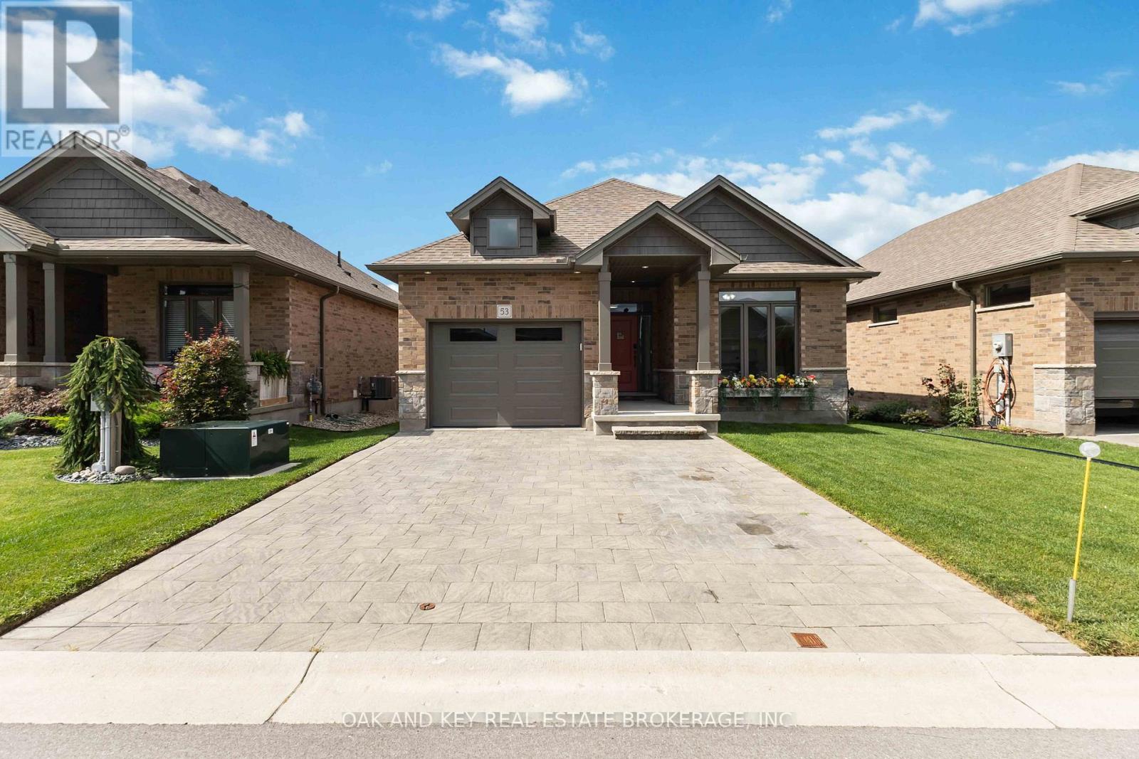 53 - 159 COLLINS WAY, Strathroy-Caradoc (SE)