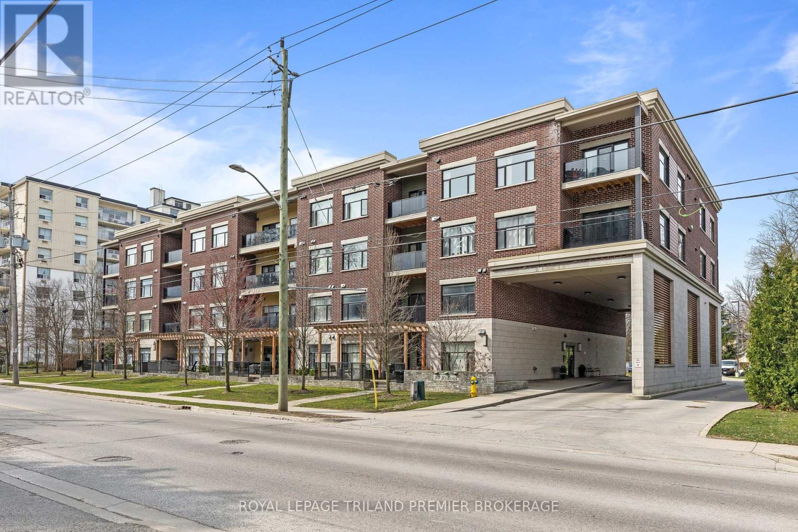 408 - 89 RIDOUT STREET S, London South (South F)