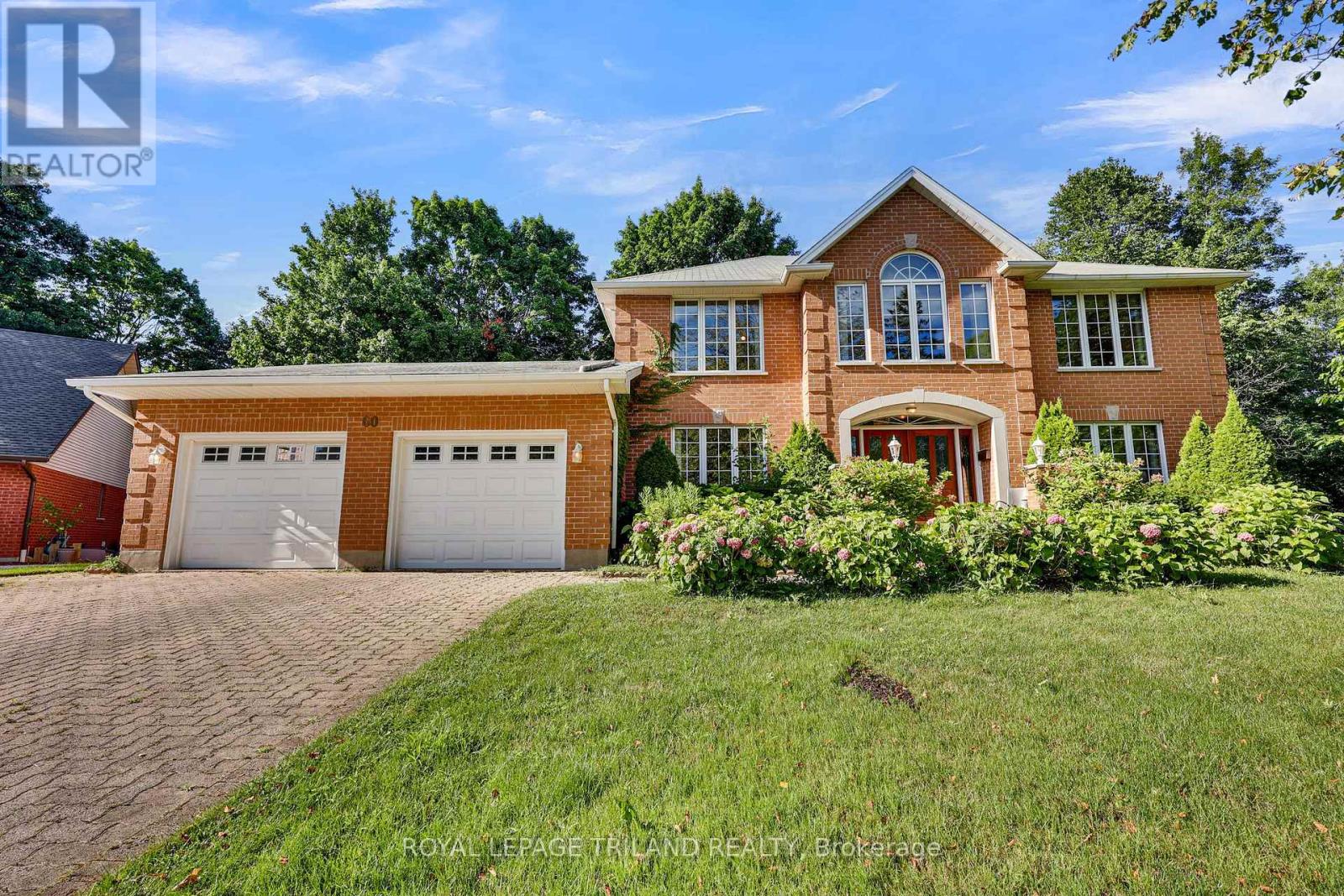 60 BIRCHMOUNT WALK, London South (South M)