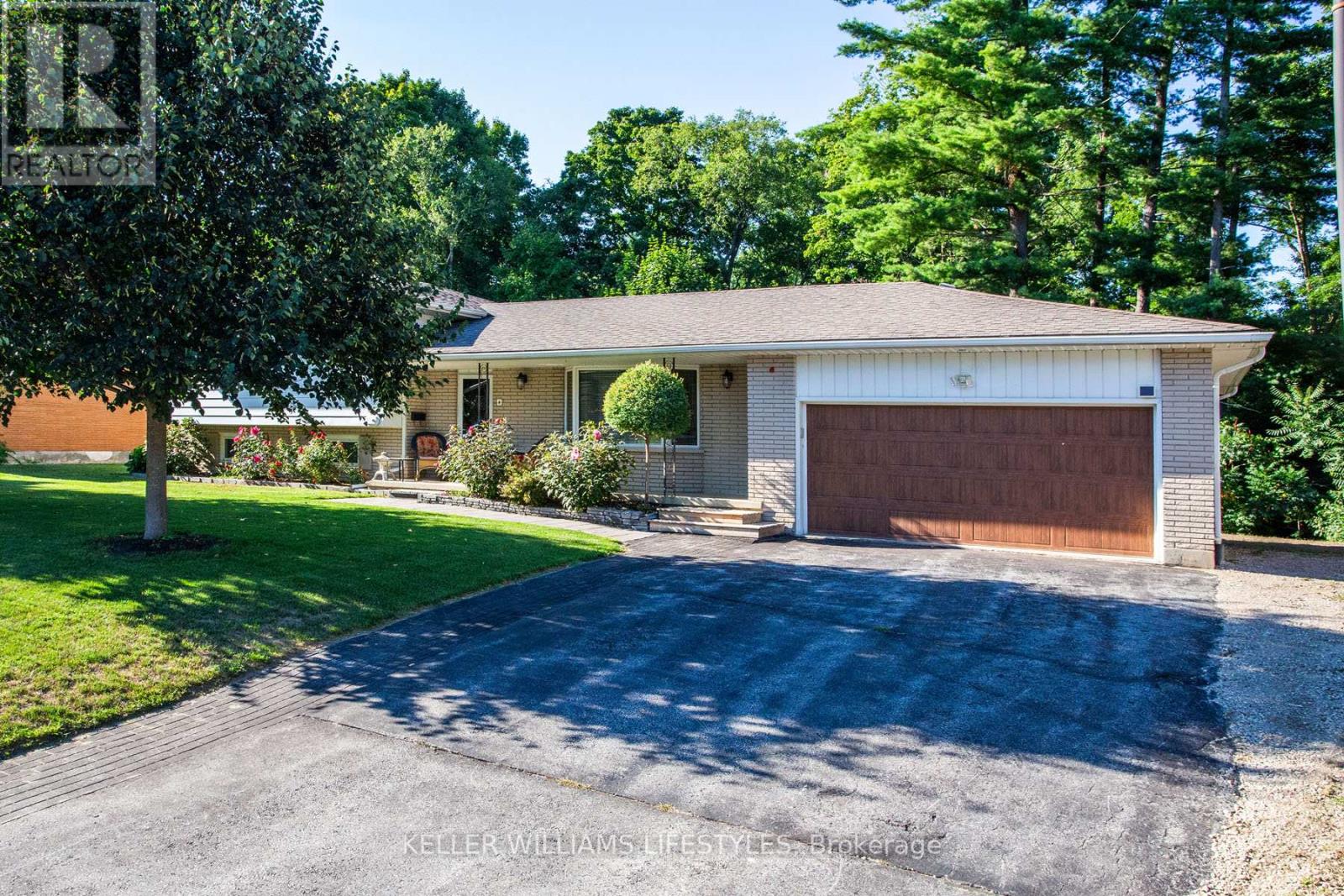 4 BURDOCK COURT, Tillsonburg