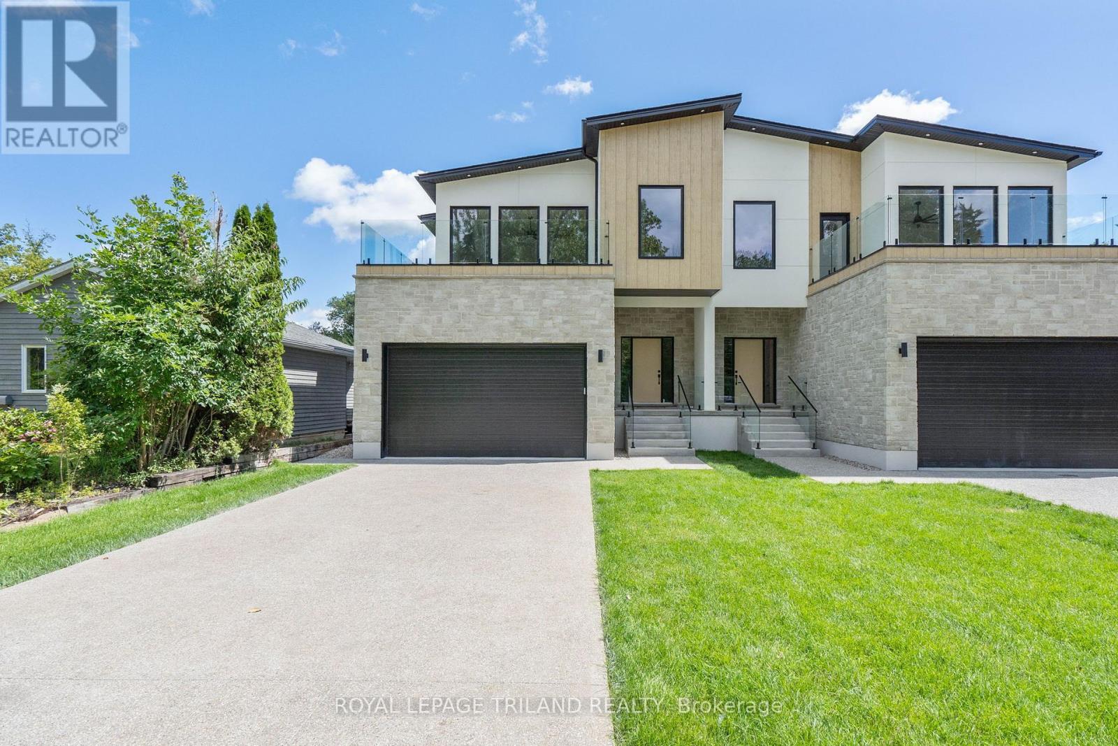 32 ALBERTA STREET, Lambton Shores (Grand Bend)