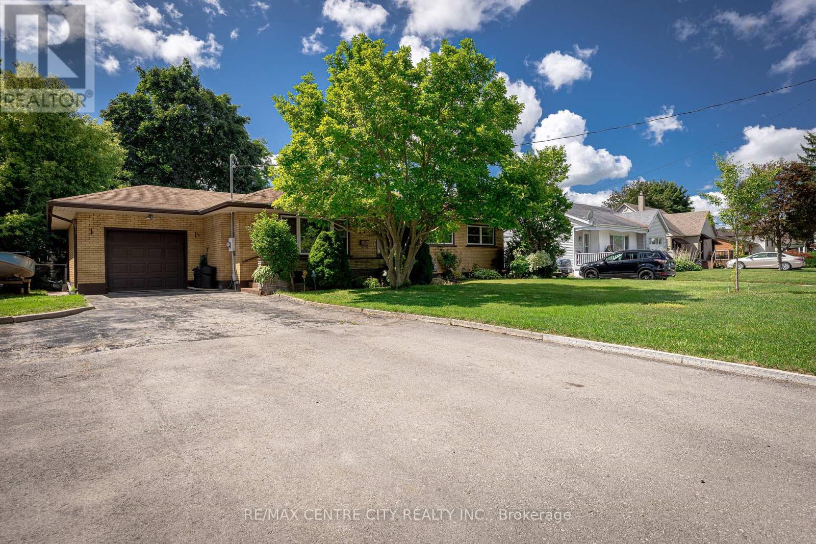 241 FOREST AVENUE, St. Thomas