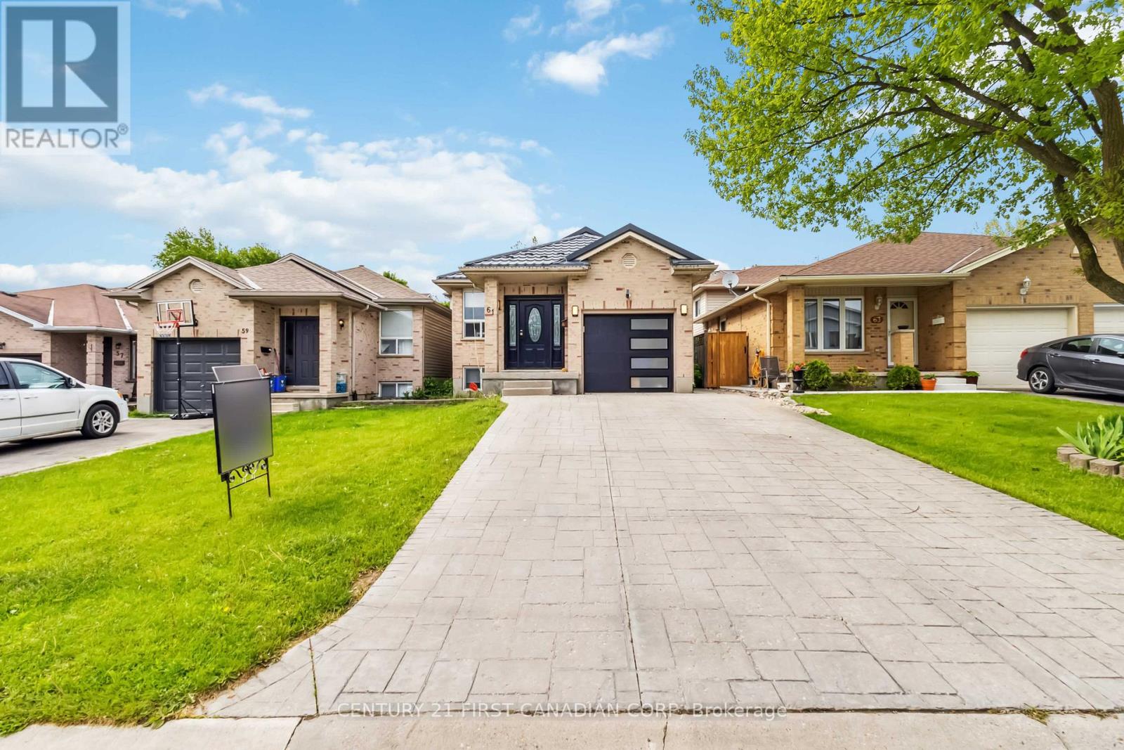 61 TANNER DRIVE, London East (East P)