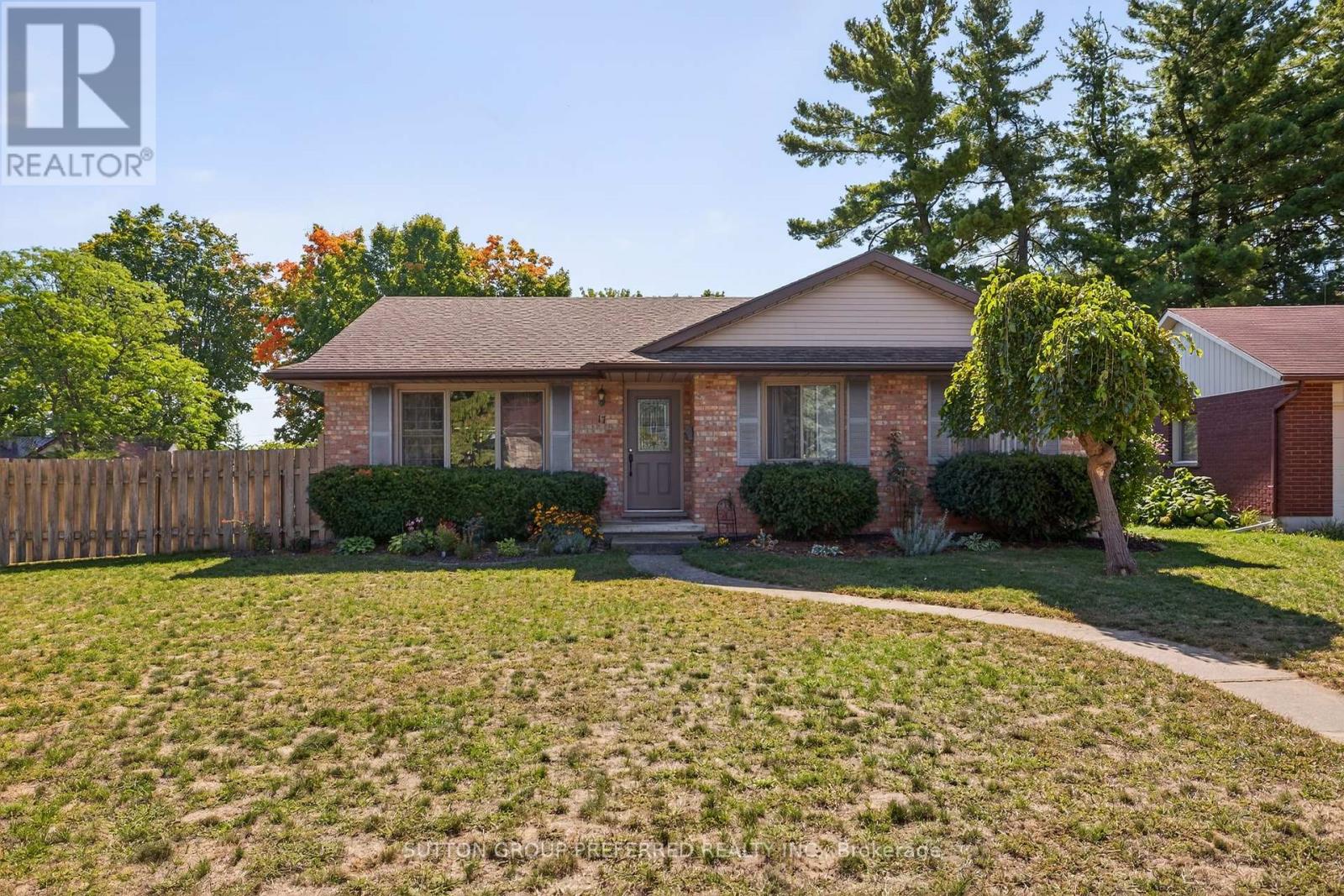 17 CLEAR VALLEY ROAD, Tillsonburg
