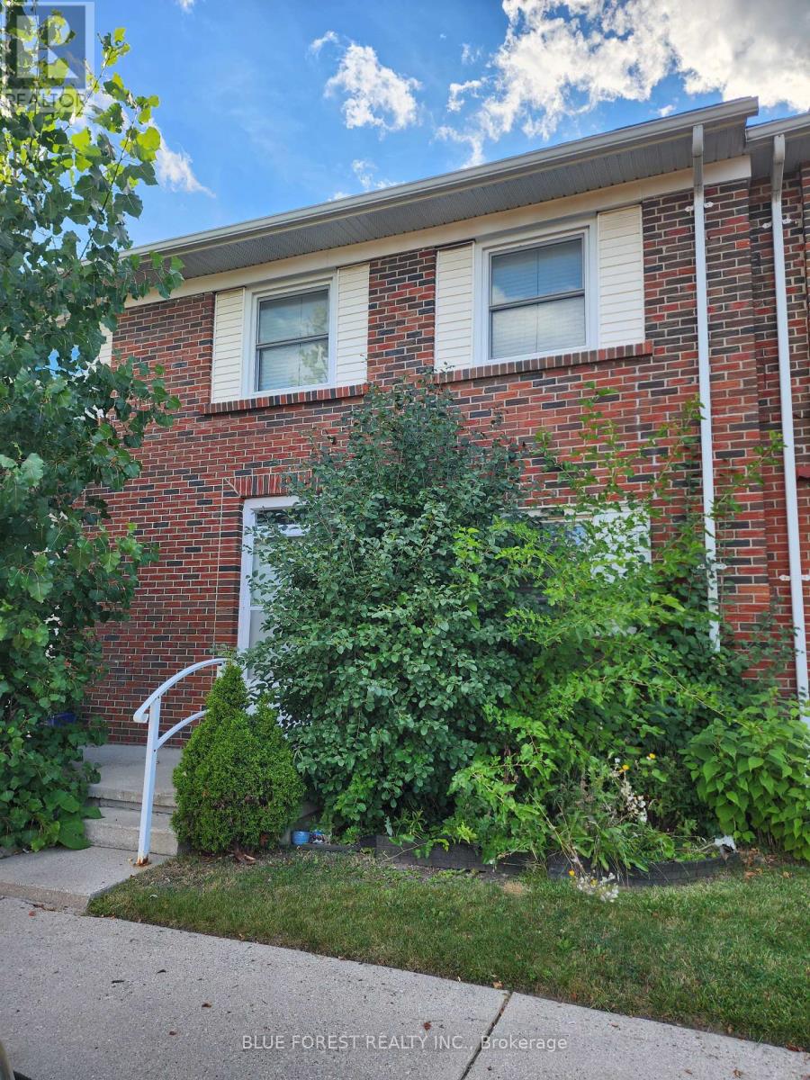 5 - 1128 SOUTHDALE ROAD E, London South (South S)
