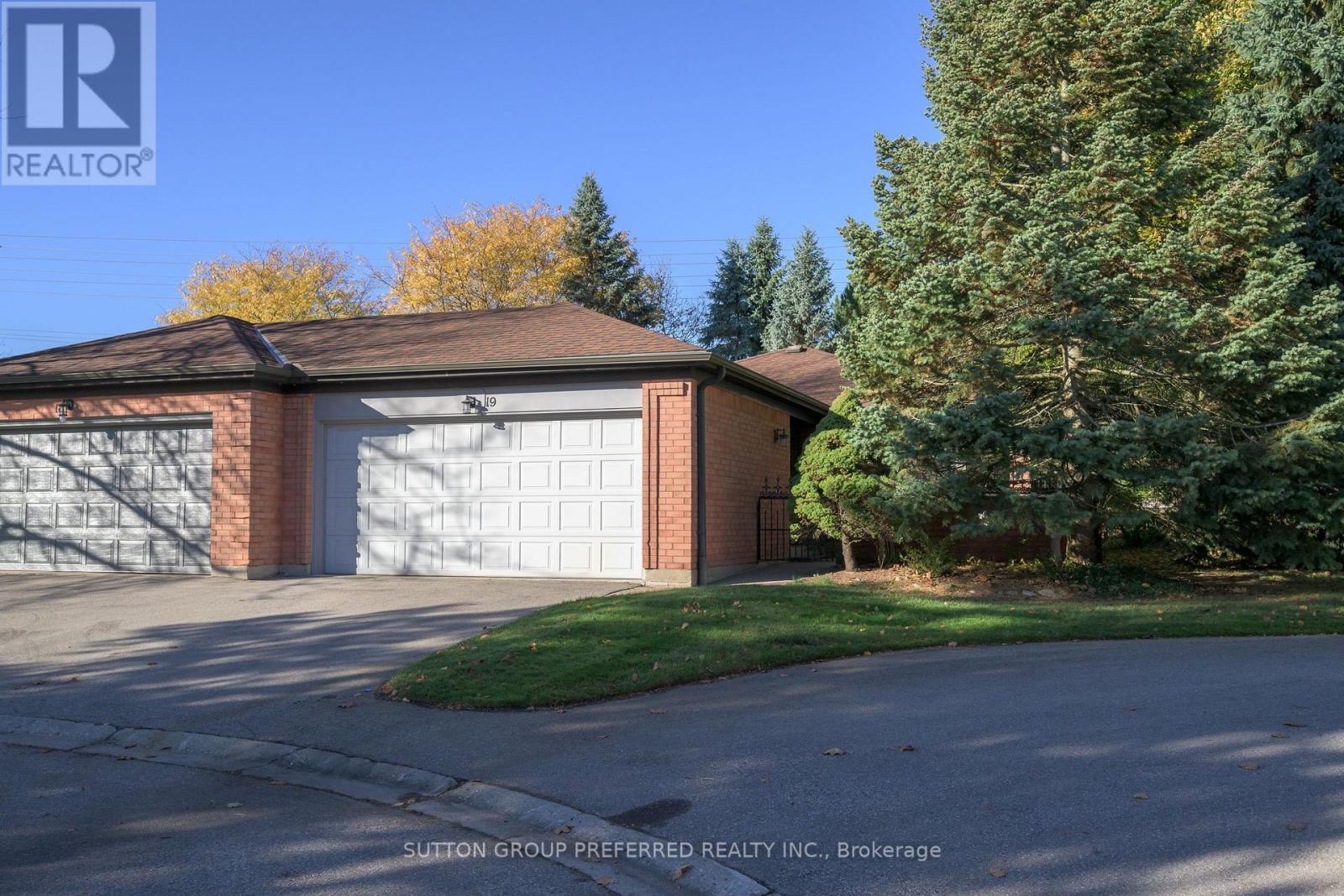 19 - 65 FIDDLERS GREEN ROAD, London North (North P)