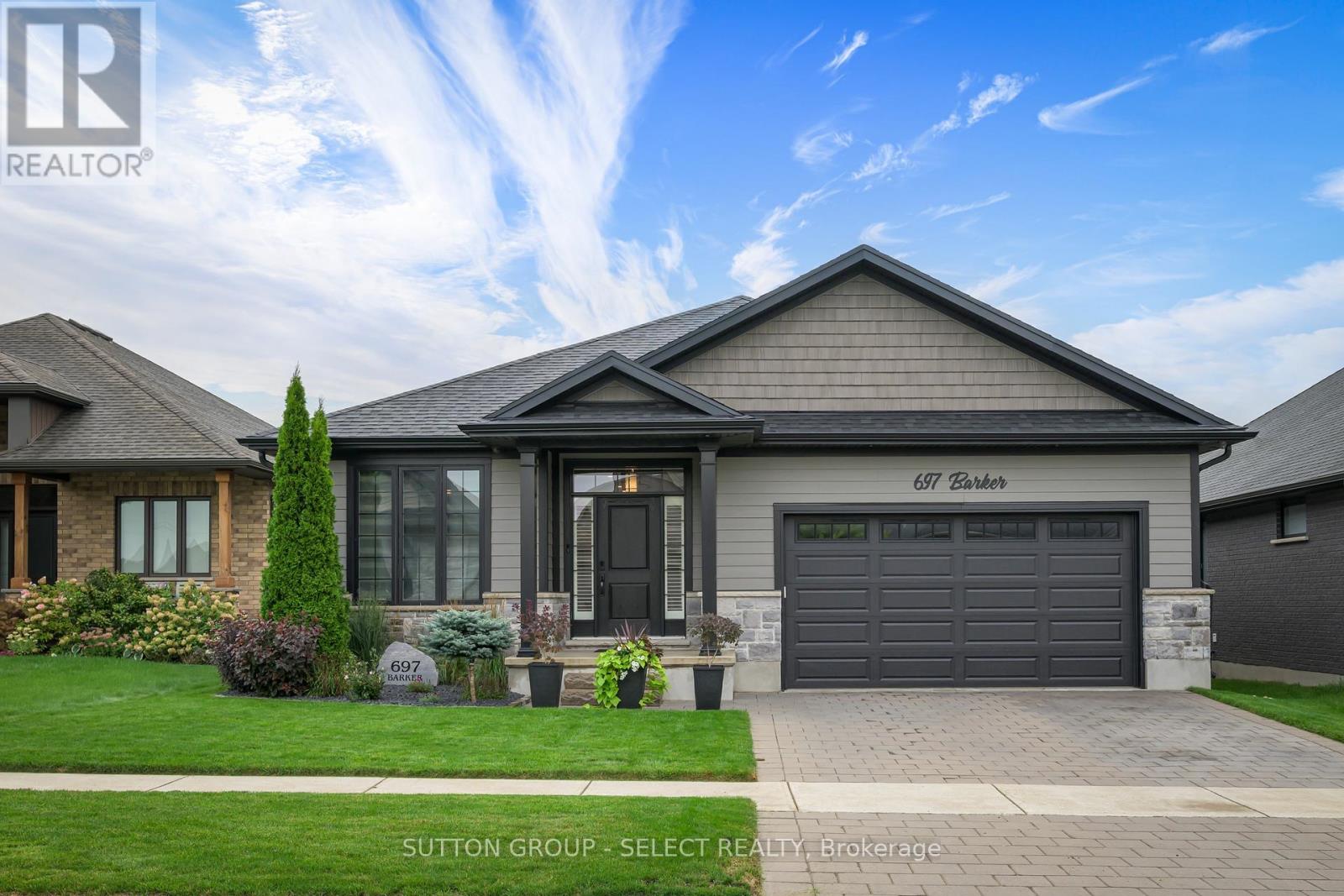 697 BARKER STREET, Strathroy-Caradoc (Mount Brydges)