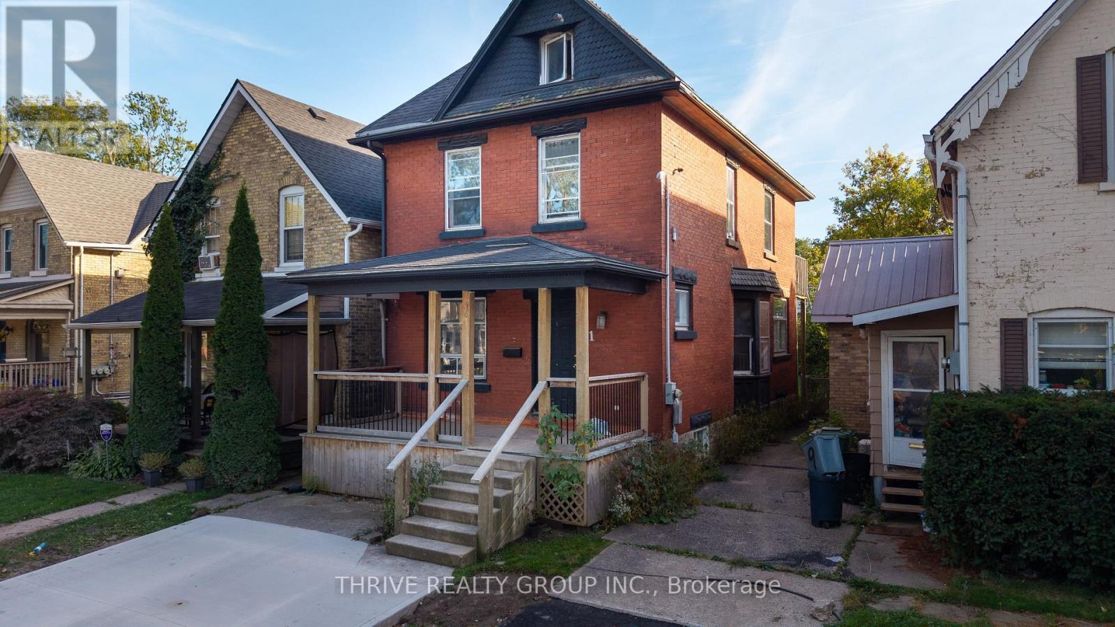 11 FOREST AVENUE, St. Thomas