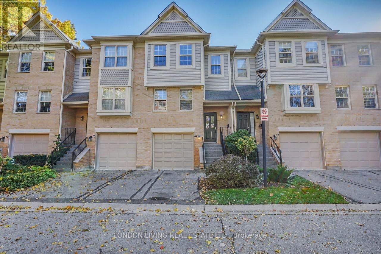 21 - 30 GRAND AVENUE, London South (South F)