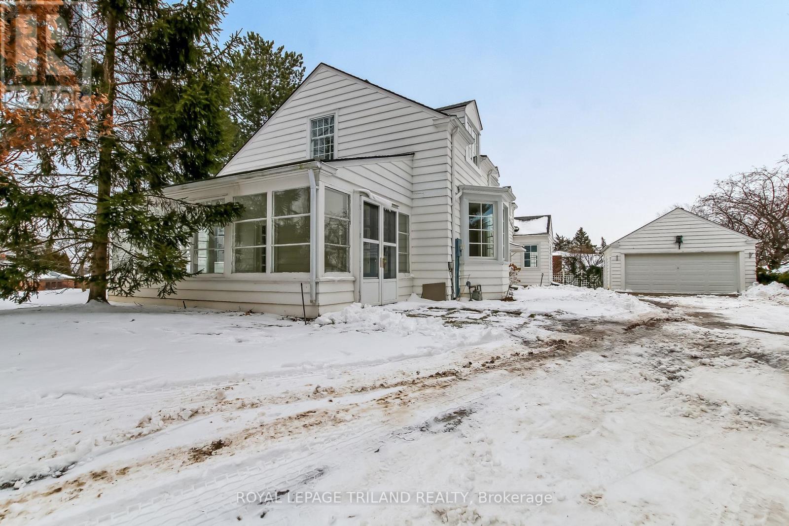 1965 HIGHLAND HEIGHTS, London South (South P)