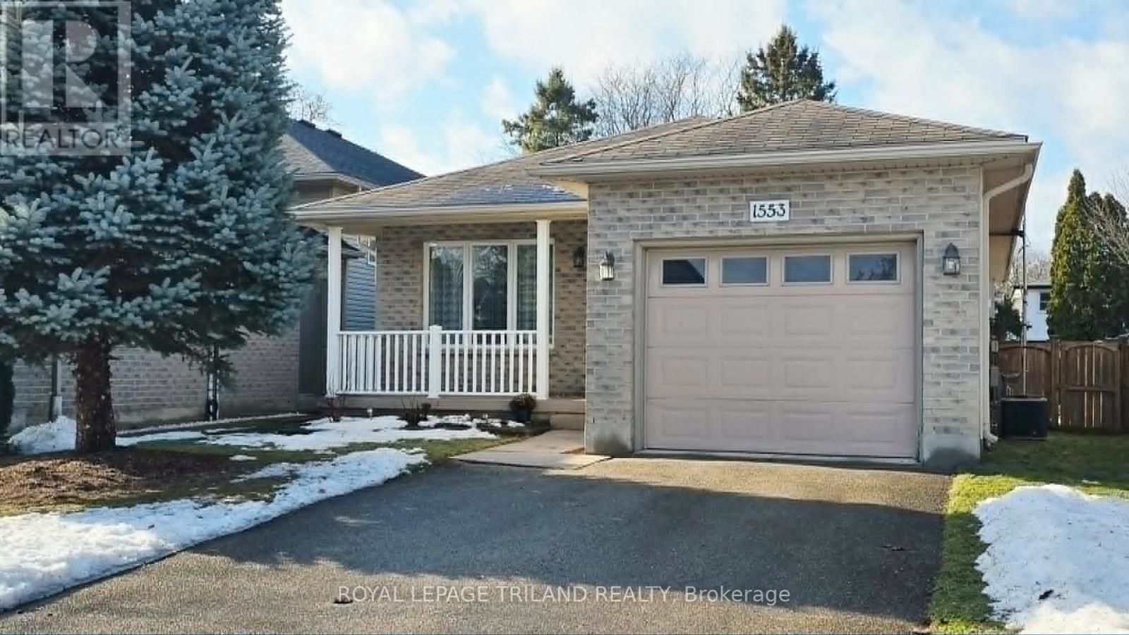 1553 DEVOS DRIVE, London North (North C)