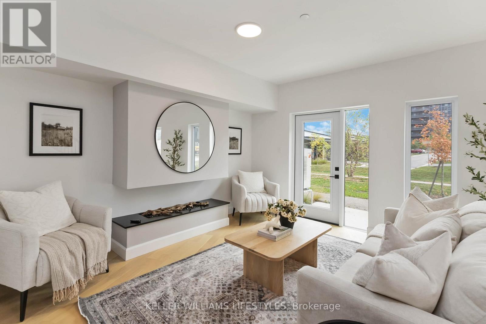 A110 - 2062 LUMEN DRIVE, London South (South A)