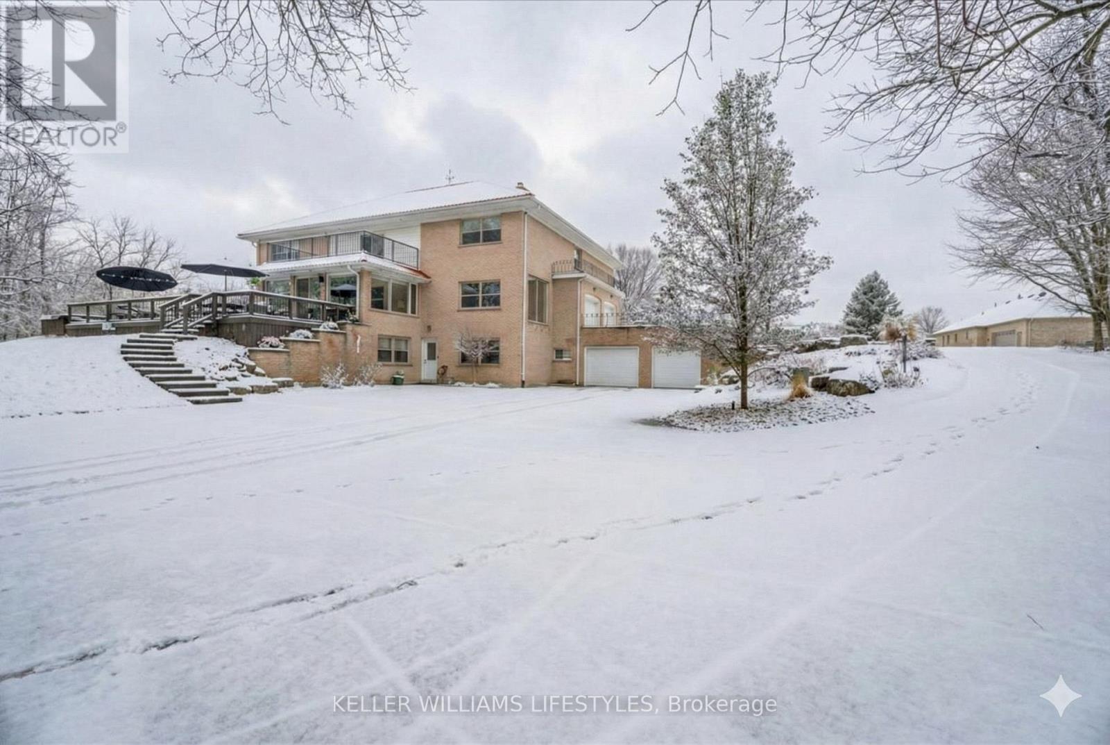 262 PINETREE LANE, Strathroy-Caradoc (NE)