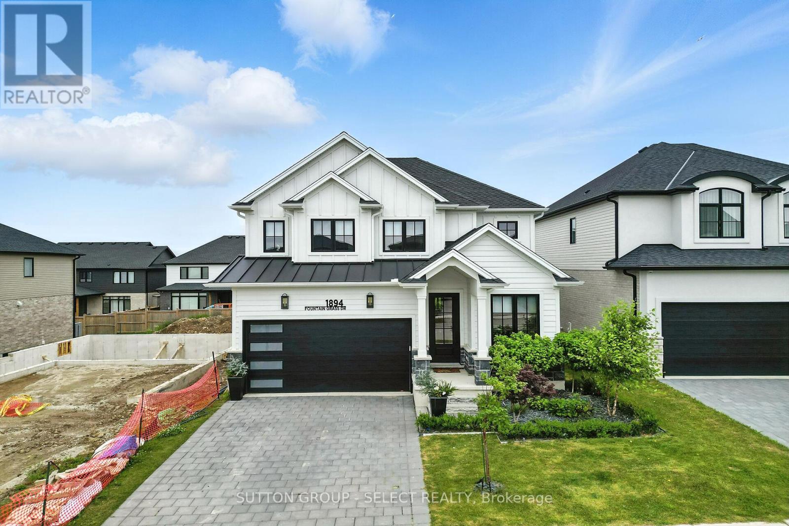 1894 FOUNTAIN GRASS DRIVE, London South (South B)