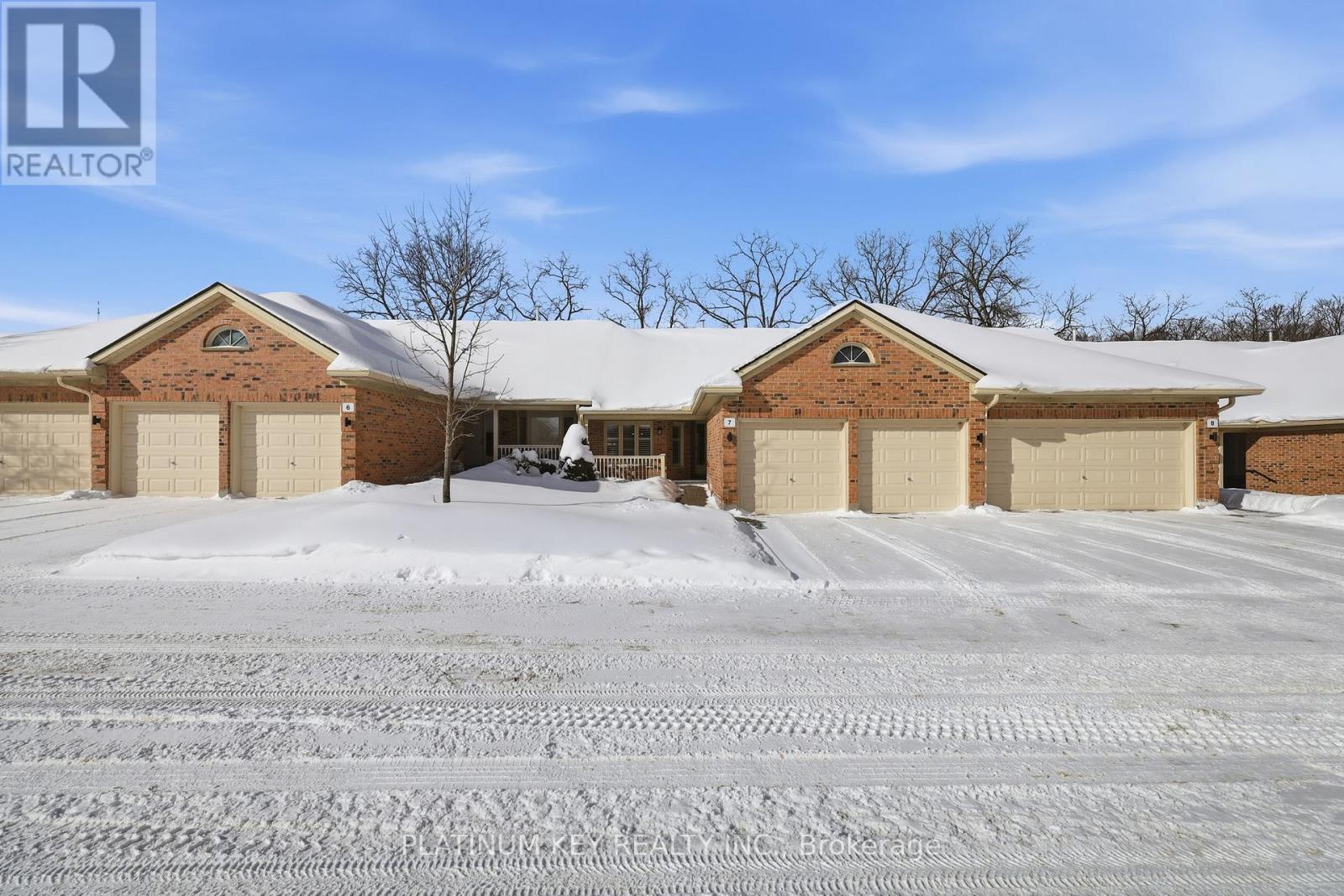 7 - 1331 COMMISSIONERS ROAD W, London South (South B)