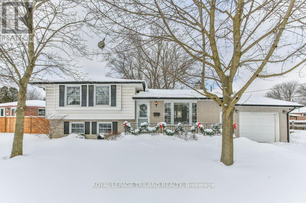 7 HAMBER COURT, London East (East O)