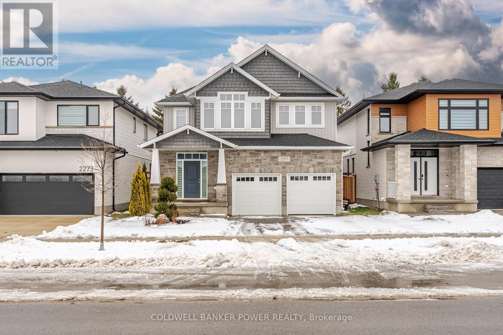 2277 TOKALA TRAIL, London North (North S)