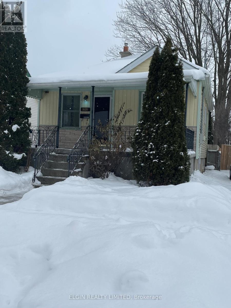 1626 CHURCHILL AVENUE, London East (East H)