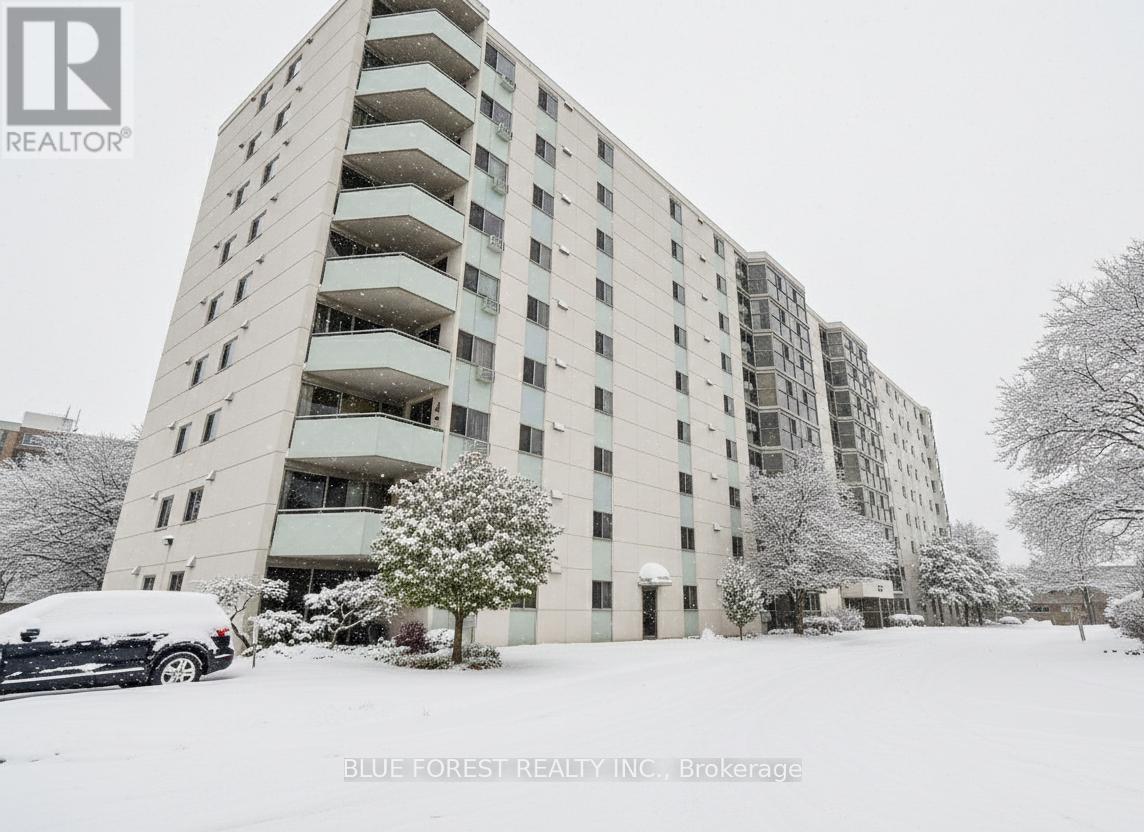 909 - 127 BELMONT DRIVE, London South (South O)