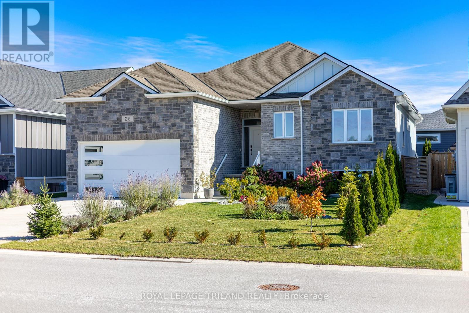 26 TATTERSALL LANE, Lambton Shores (Grand Bend)