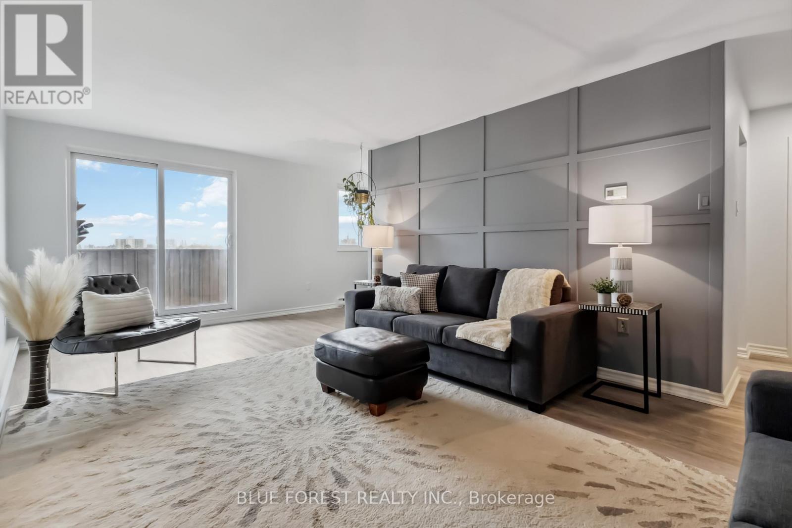 501 - 1100 JALNA BOULEVARD, London South (South X)