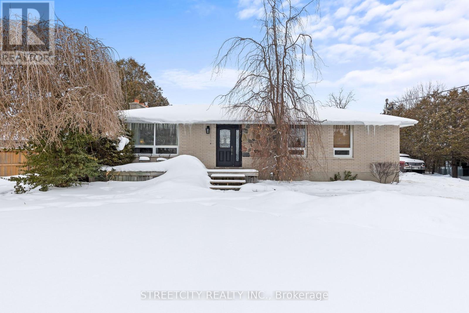 2632 CATHERINE STREET, Thames Centre