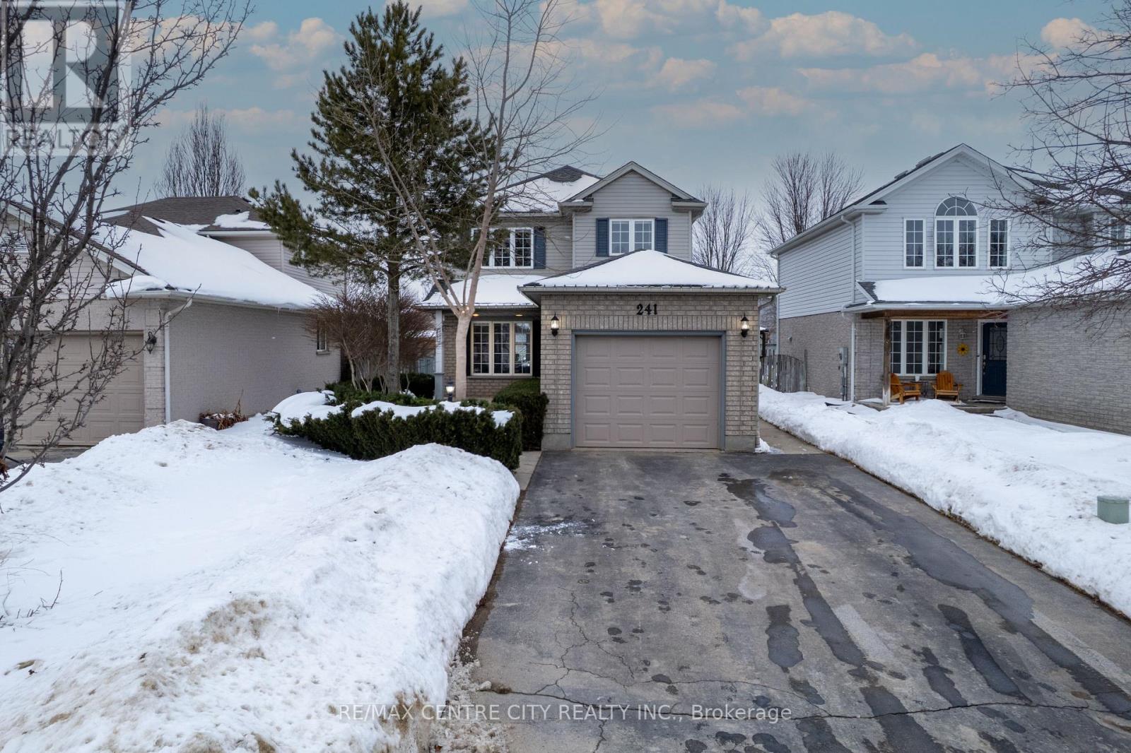 241 PARKVIEW DRIVE, Strathroy-Caradoc (SE)