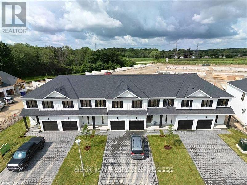 121 - 1960 EVANS BOULEVARD, London South (South U)